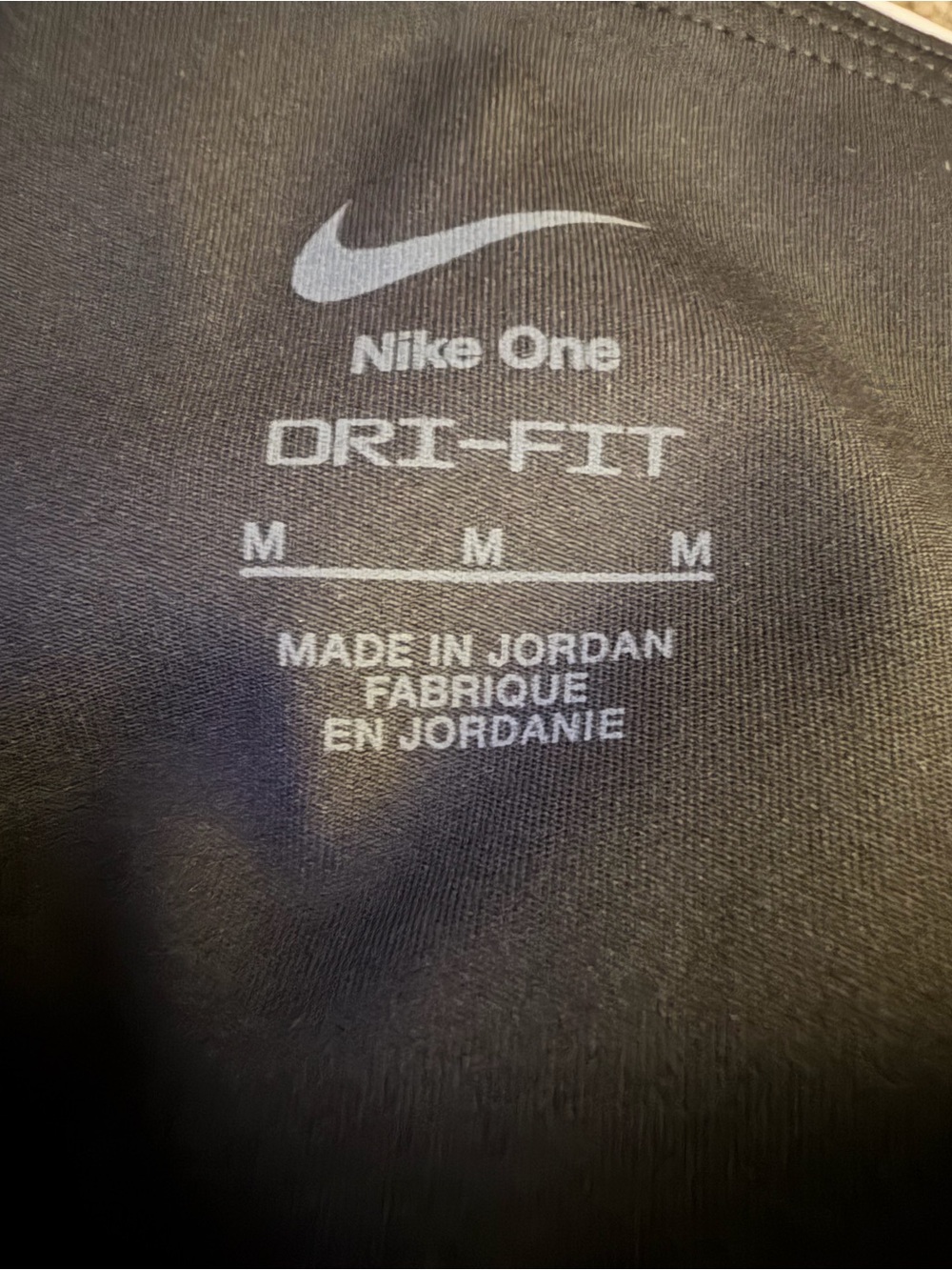 Nike Black Women’s Dri-Fit High Waisted Capri Leggings Sz M Run Sporting Casual - Picture 8 of 10